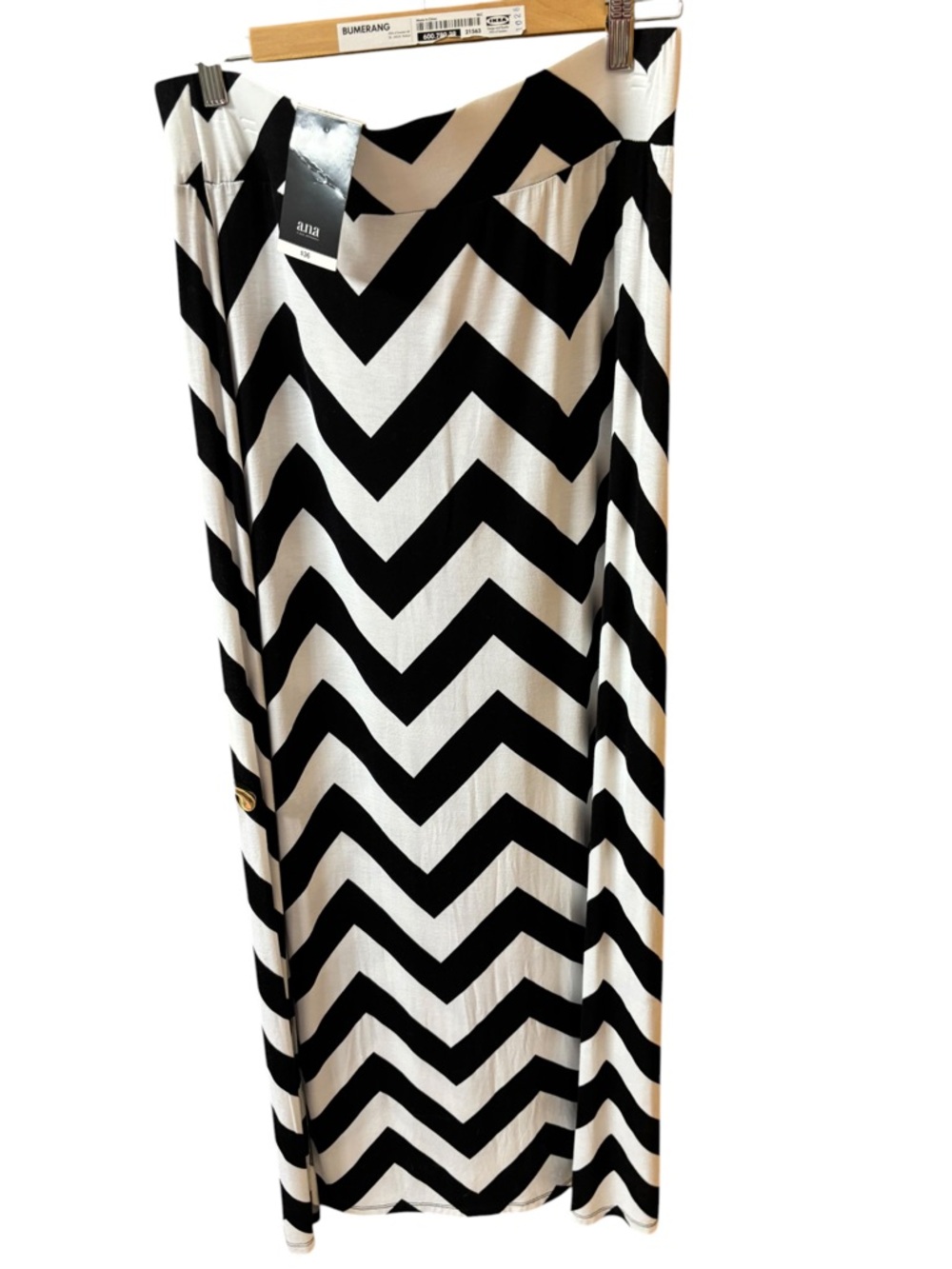 a.n.a Women’s Large Black White Chevron Maxi Skirt NWT Pull On Stretch Boho